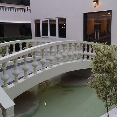 Athena Hotel Tiruvannāmalai Εξωτερικό φωτογραφία