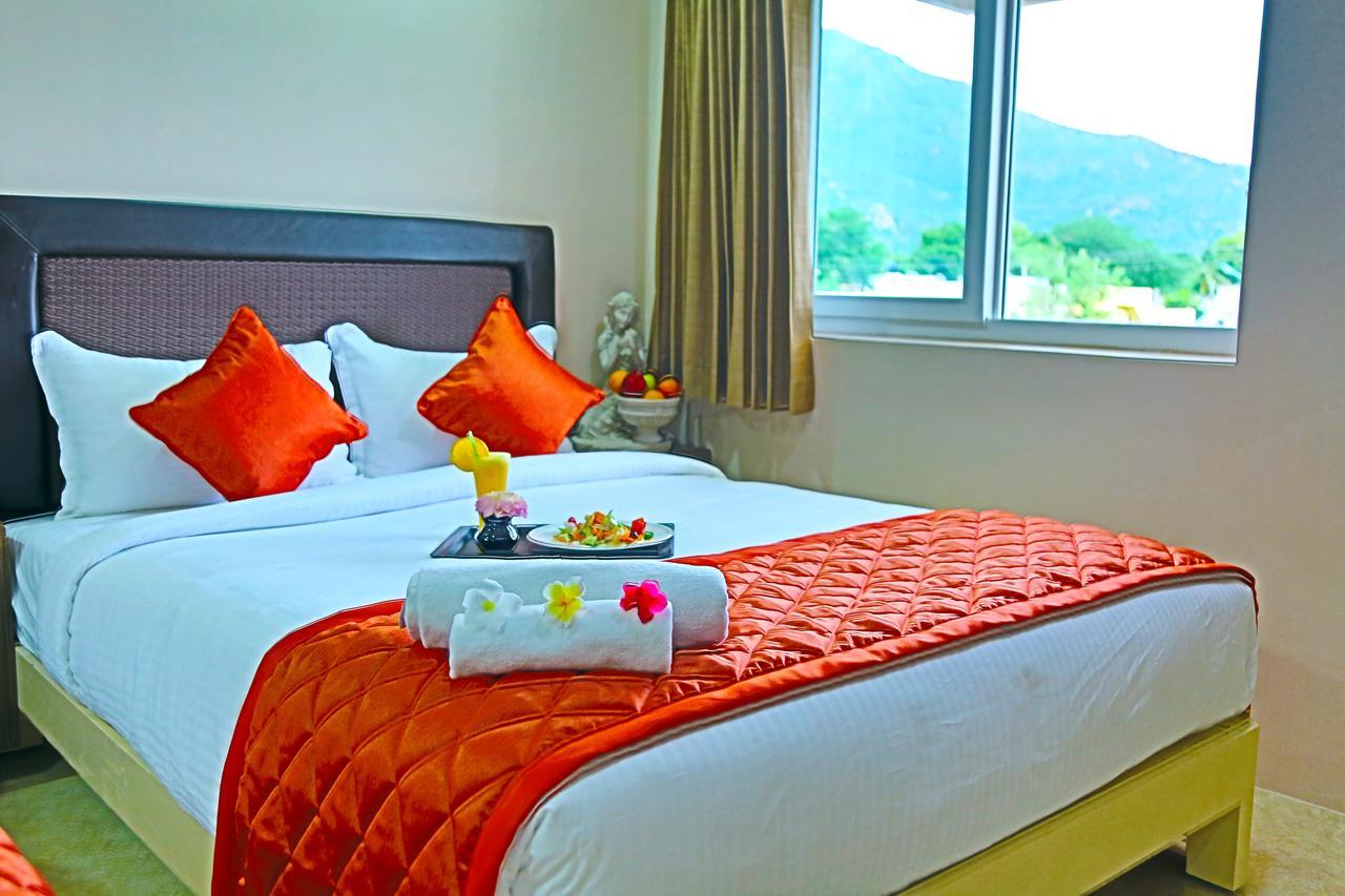 Athena Hotel Tiruvannāmalai Εξωτερικό φωτογραφία