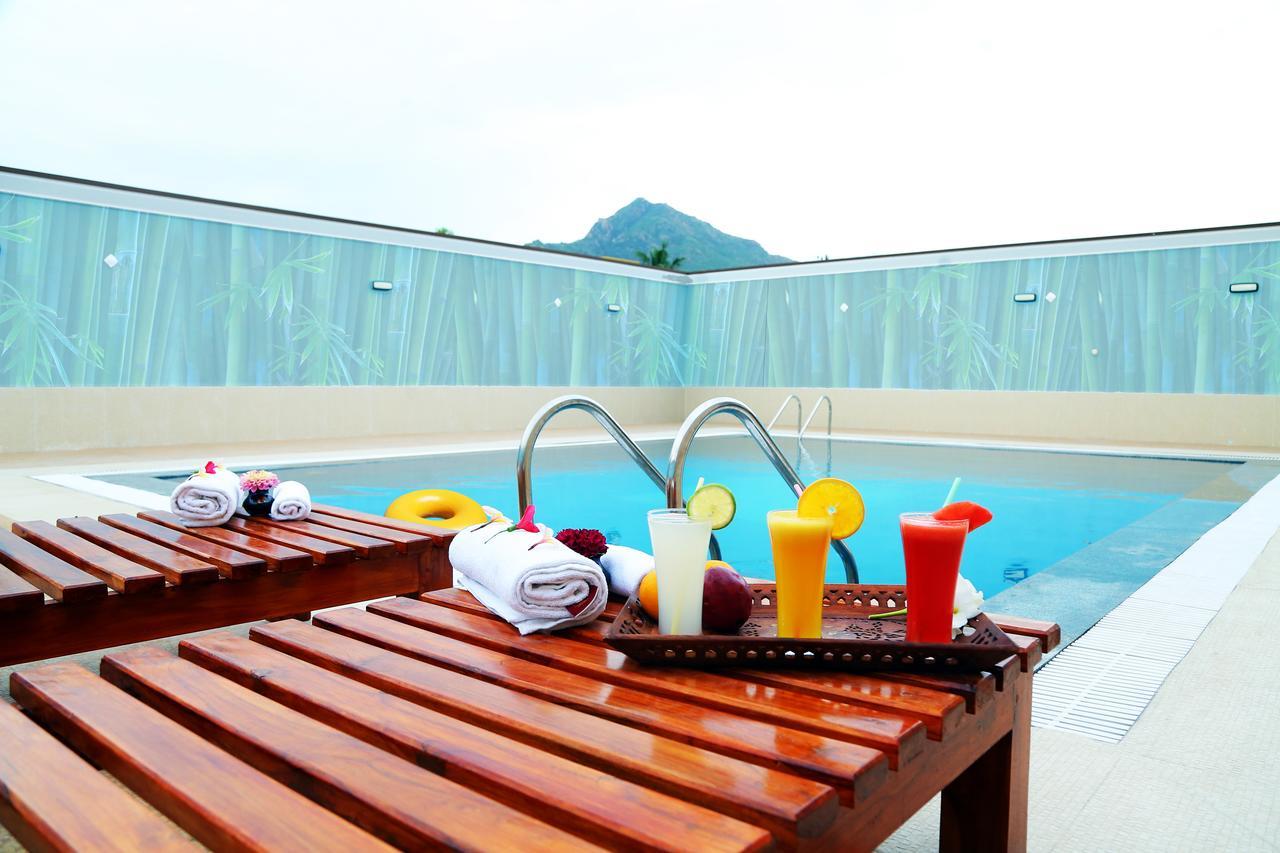 Athena Hotel Tiruvannāmalai Εξωτερικό φωτογραφία